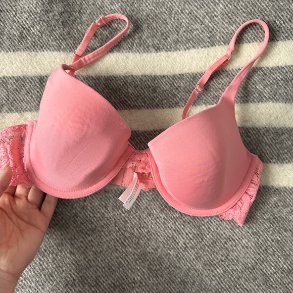 *Sentiments Pink Lace Bra - Picture 3 of 5